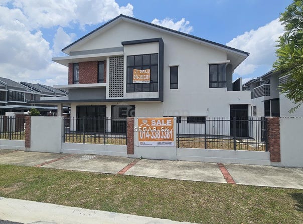 J, Shah Alam, Selangor 40160