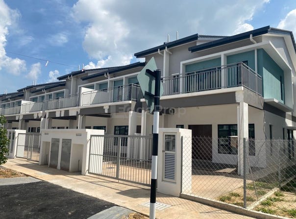 Jalan SI 9, Dengkil, Selangor 43800