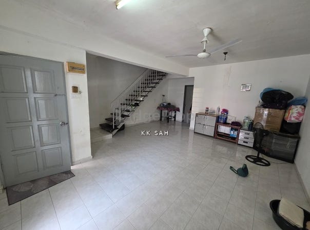 Jalan Jenaris, Kajang, Selangor 43000
