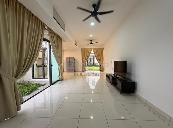 Jalan Avira, Iskandar Puteri, Johor 79250