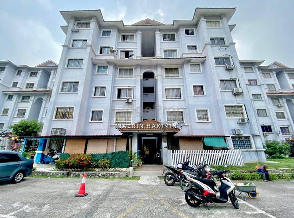 Jalan Residensi Warnasari 13/1, Bandar Puncak Alam, Selangor 42300