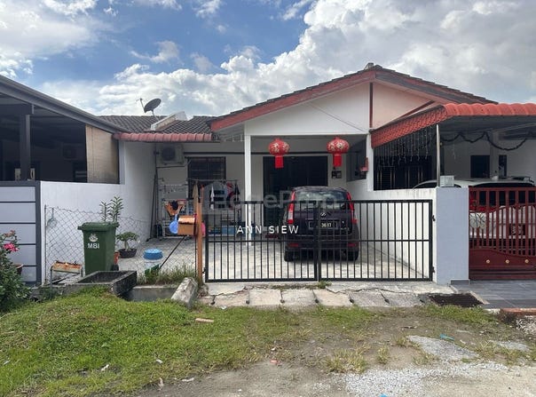 Off Jalan Perajurit, Ipoh, Perak 31400