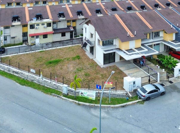 Persiaran Mahkota, Banting, Selangor 42700
