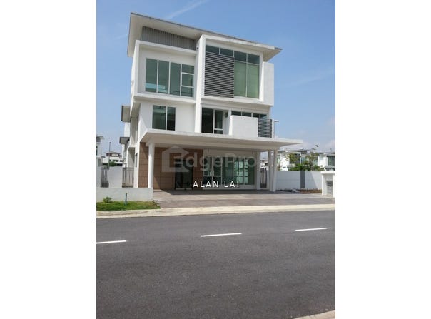 Jalan Bukit Impiana, Kajang, Selangor 43000