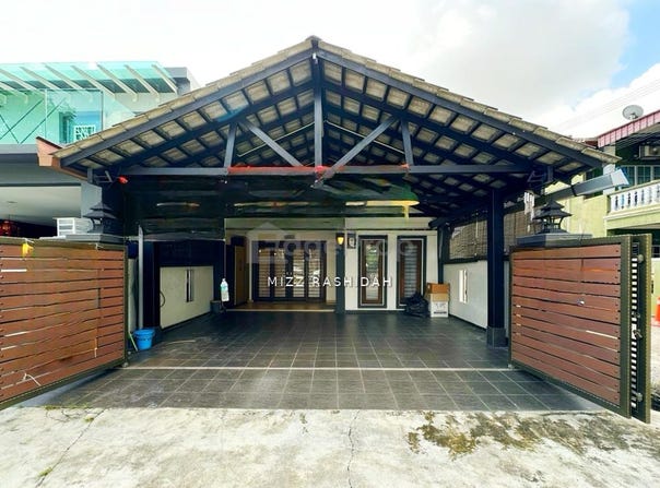 Lorong Batu Nilam, Bandar Botanic/Bandar Bukit Tinggi, Selangor 41200