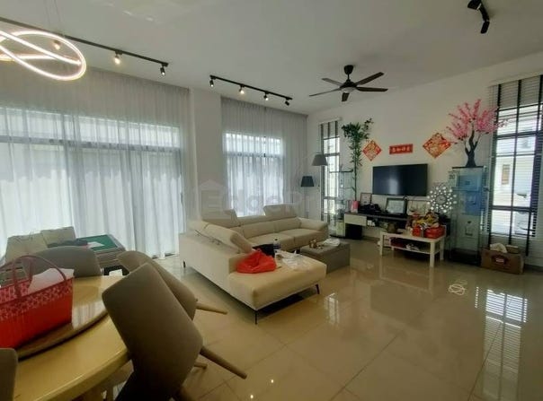 Jalan Eco Grandeur 6, Bandar Puncak Alam, Selangor 42300