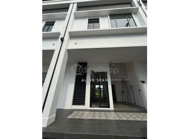 Bandar Puncak Alam, Selangor 42300