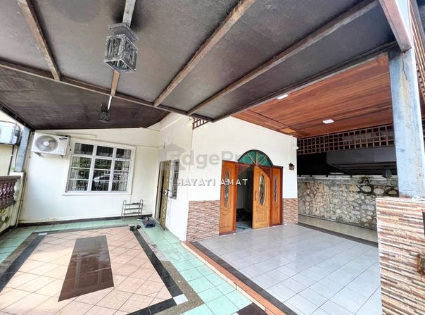 Jalan Cenderawasih, Sepang, Selangor 43900