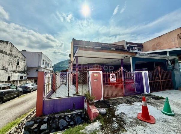 Jalan SG 2/2, Batu Caves, Selangor 68100