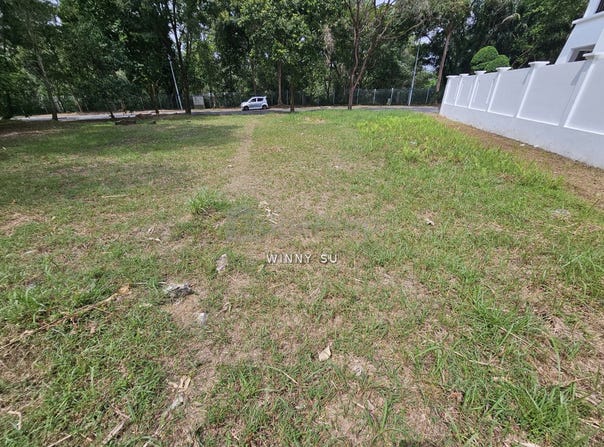 Jalan Menara, Bukit Jelutong, Selangor 40150