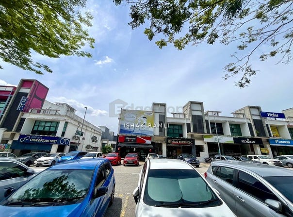 Jalan Elektron , Shah Alam, Selangor 40170