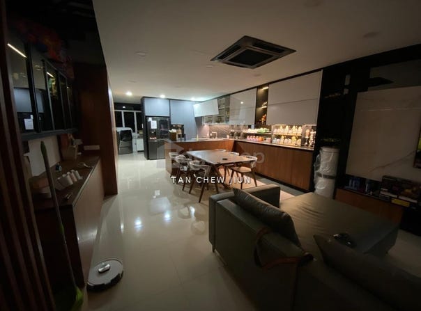 Jalan Tun Perak, Batu 9th Cheras, Selangor 43200