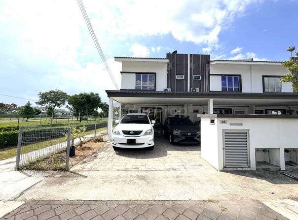 Jln Irama 5, Bandar Puncak Alam, Selangor 42300