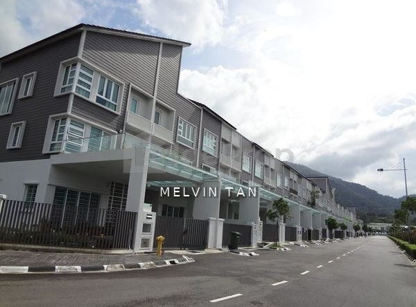 Tanjung Bungah, Penang 11200