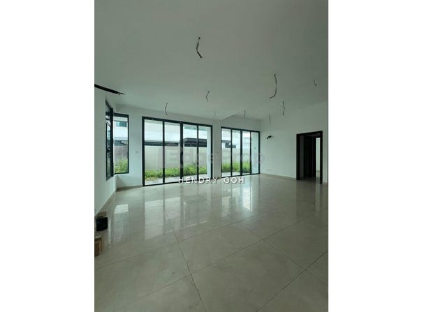Jalan MH2, Subang Jaya, Selangor 40400