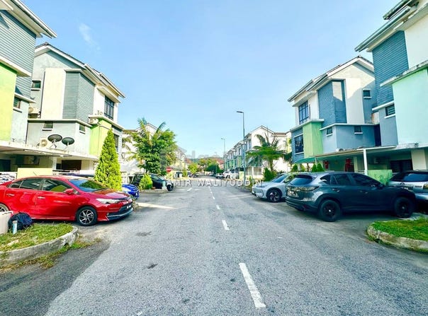 Jalan BP 11, Puchong, Selangor 47100