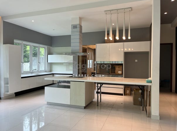 Jalan Puteri 11, Puchong, Selangor 47100