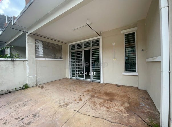Jalan Saujana, Ampang, Selangor
