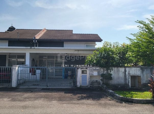 Kampong Bukit Changgang, Banting, Selangor 43900