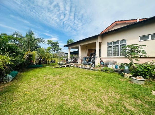 Jalan Arked, Dengkil, Selangor 0