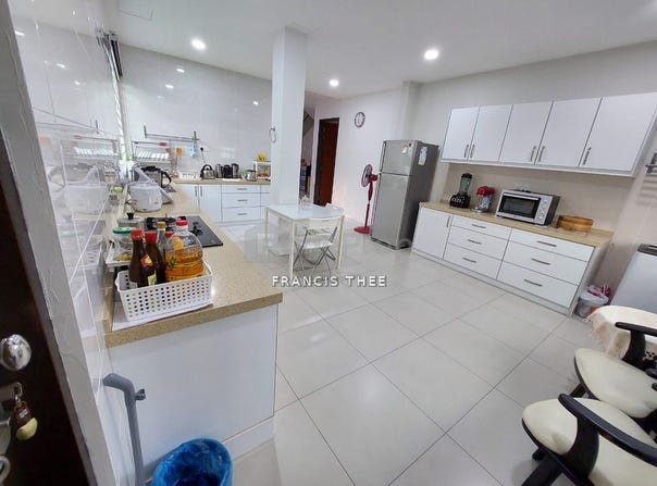 Jalan Saujana Suria, Kajang, Selangor 43000