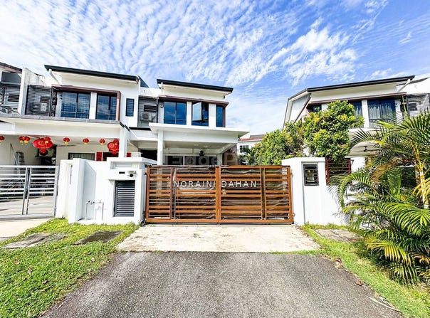 Jalan DC 1, Sungai Buloh, Selangor 47000