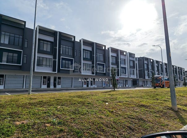 Johor Bahru, Johor 81100