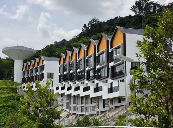 Jalan Laman Timur, Taman Melawati, Kuala Lumpur 53100