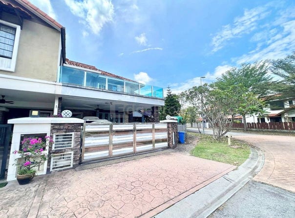 Jalan Tun Teja, Shah Alam, Selangor 40470