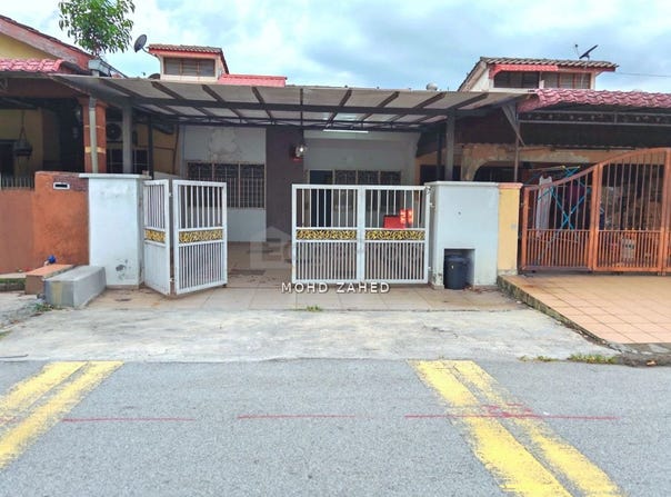 Off Jalan Raya 3, Seri Kembangan, Selangor 47100