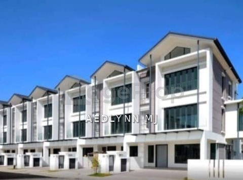 Lebuh Bukit Puchong, Puchong, Selangor 47100