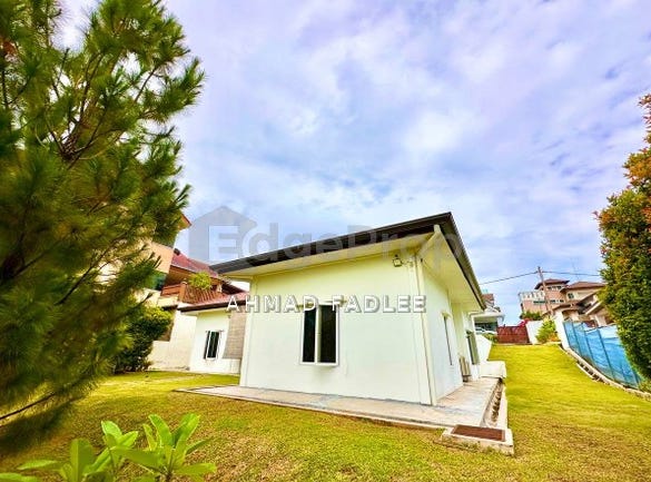 Jalan Golf; Jalan Cempaka, Bangi, Selangor 43650