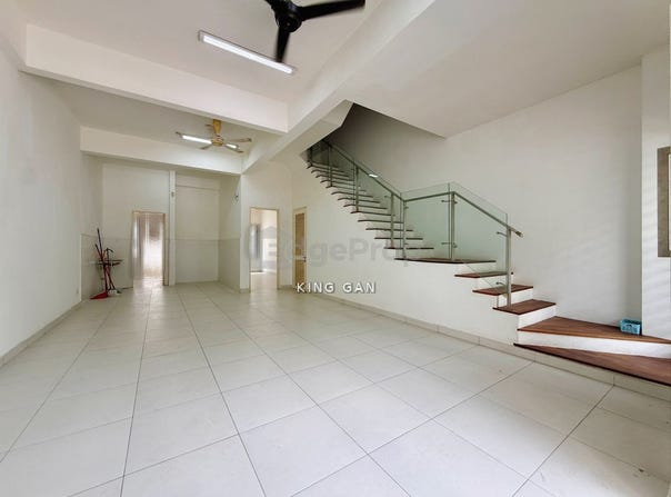 Jalan Inang, Bandar Mahkota Cheras, Cheras South, Selangor 43200