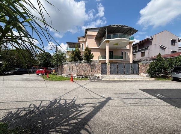 Jalan Dagang 1/7, Ampang, Selangor 68000