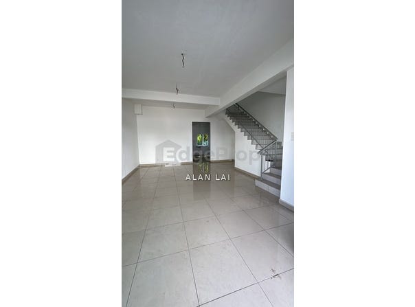 jalan intan 5/3, Dengkil, Selangor 43800