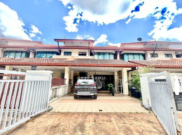 j, Kajang, Selangor 43000