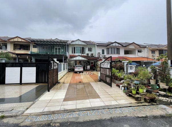 Jalan Mutiara, Puchong, Selangor 47100