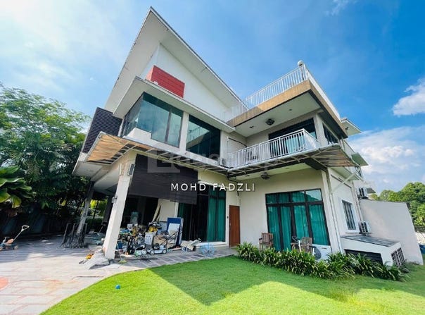 Jalan SS 12/1, Subang Jaya, Selangor 47500
