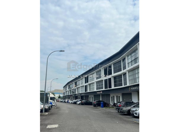 S, Shah Alam, Selangor 40300
