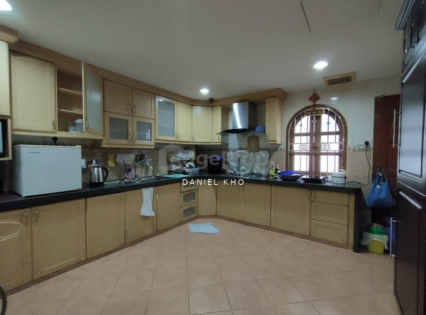 B, Shah Alam, Selangor 40460