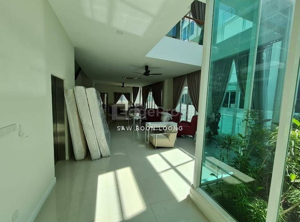 Jalan Adam, George Town, Penang 10450