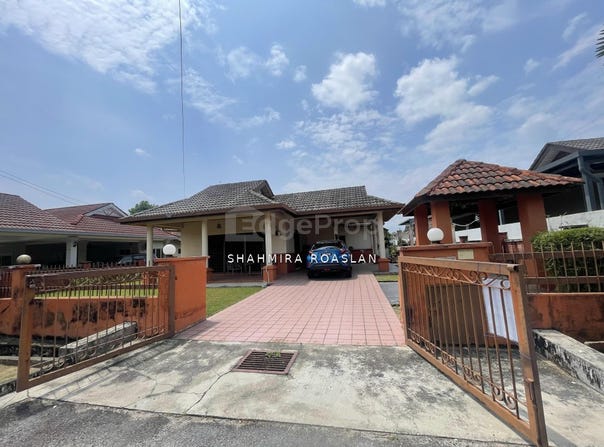 Jalan Teluki Bukit beruntung, Hulu Selangor, Selangor 0
