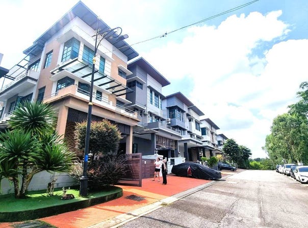 Bukit Jelutong, Bukit Jelutong, Selangor 40150