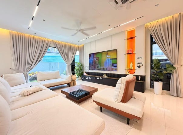 Persiaran Sutera Danga, Johor Bahru, Johor 81200