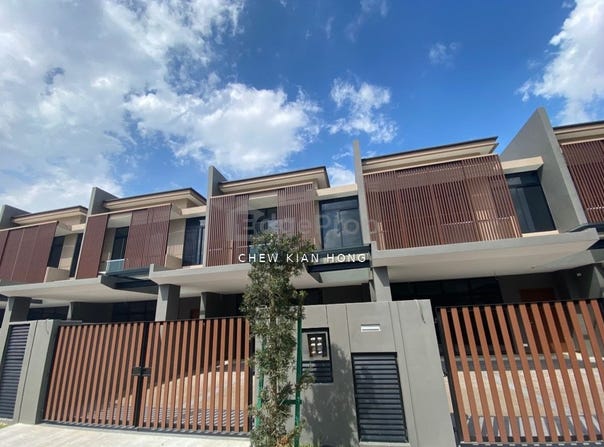 Lebuh Kota Iskandar Puteri, Iskandar Puteri, Johor 79200