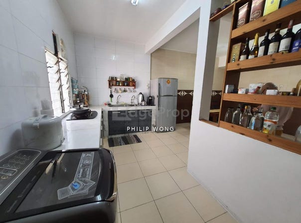 Jalan Prima Tropika, Seri Kembangan, Selangor 43400