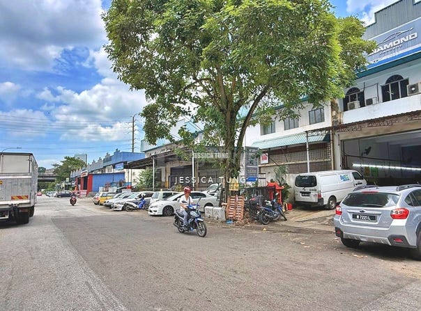 Jalan 4/118C, Desa Tun Razak, Cheras, Kuala Lumpur 56000