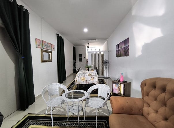 Jalan Kiara 1, Kawasan Perniagaan Kiara, Semenyih, Selangor 43500