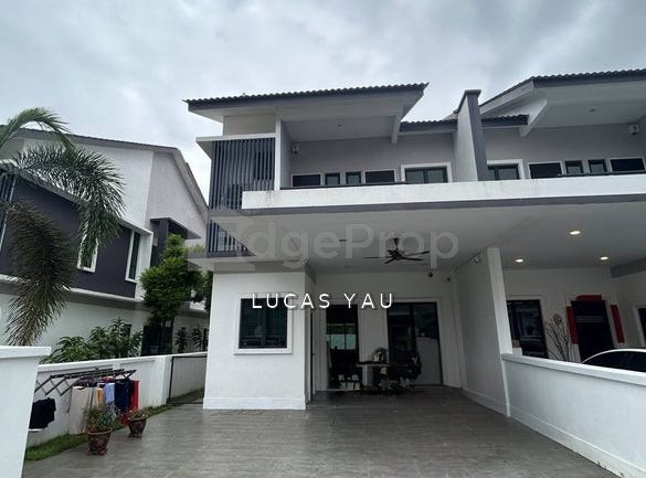 Panorama lapangan camellia, Ipoh, Perak 31650