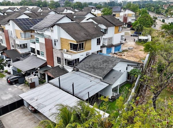 Jalan Lompat Pagar 13/37, Shah Alam, Selangor 40100